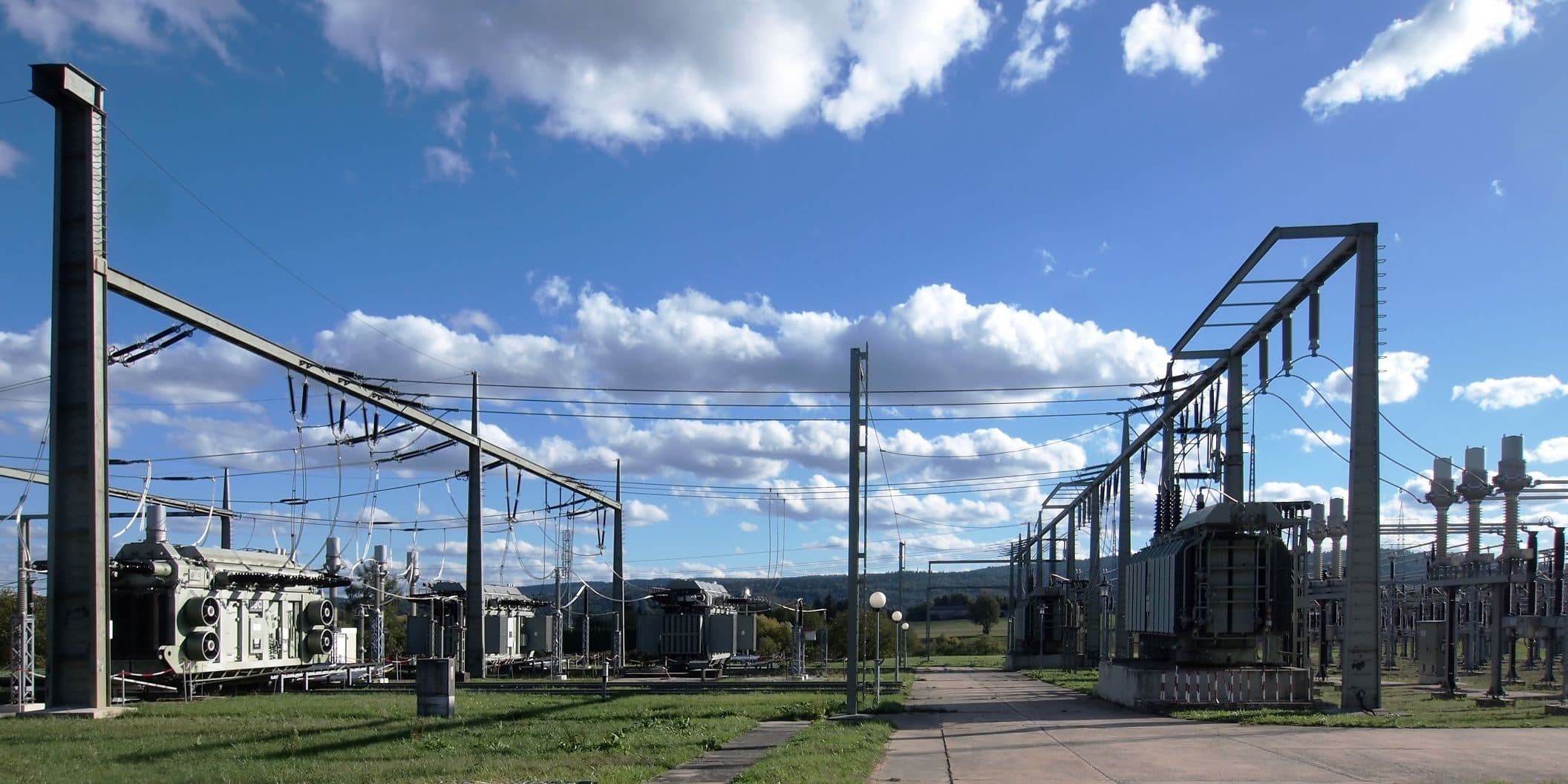 High-voltage grid substation